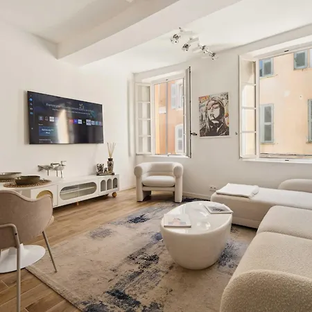 Elegant Appt- Ac- 1br 2p - Centre St Tropez Apartment